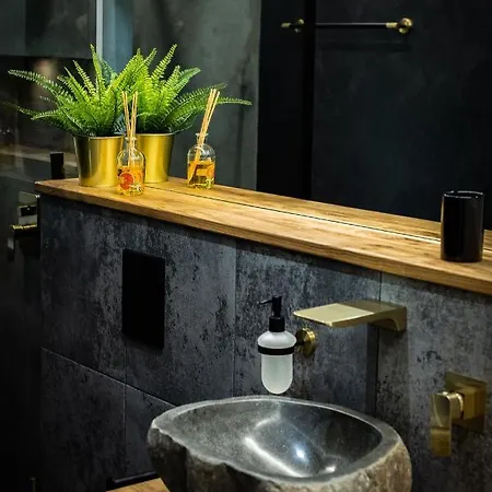 Pinska Paradise * Viljandi (Viljandimaa)